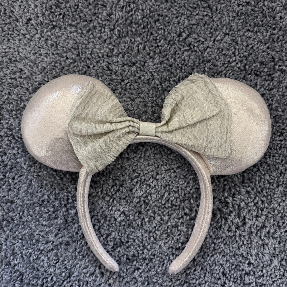 Almond Pearl Gold Disney Ears